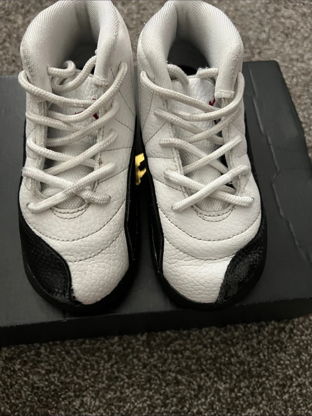 Jordan Toddler White and Black Retro Basketball Shoes